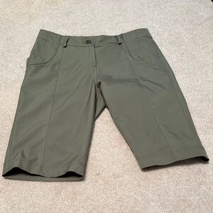Women’s Lija Golf shorts-khaki green